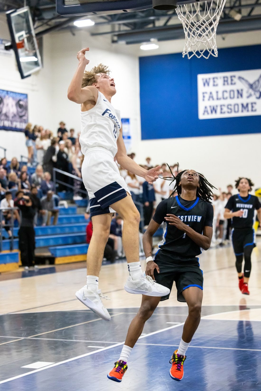 Jack Gaston elevating at the rim